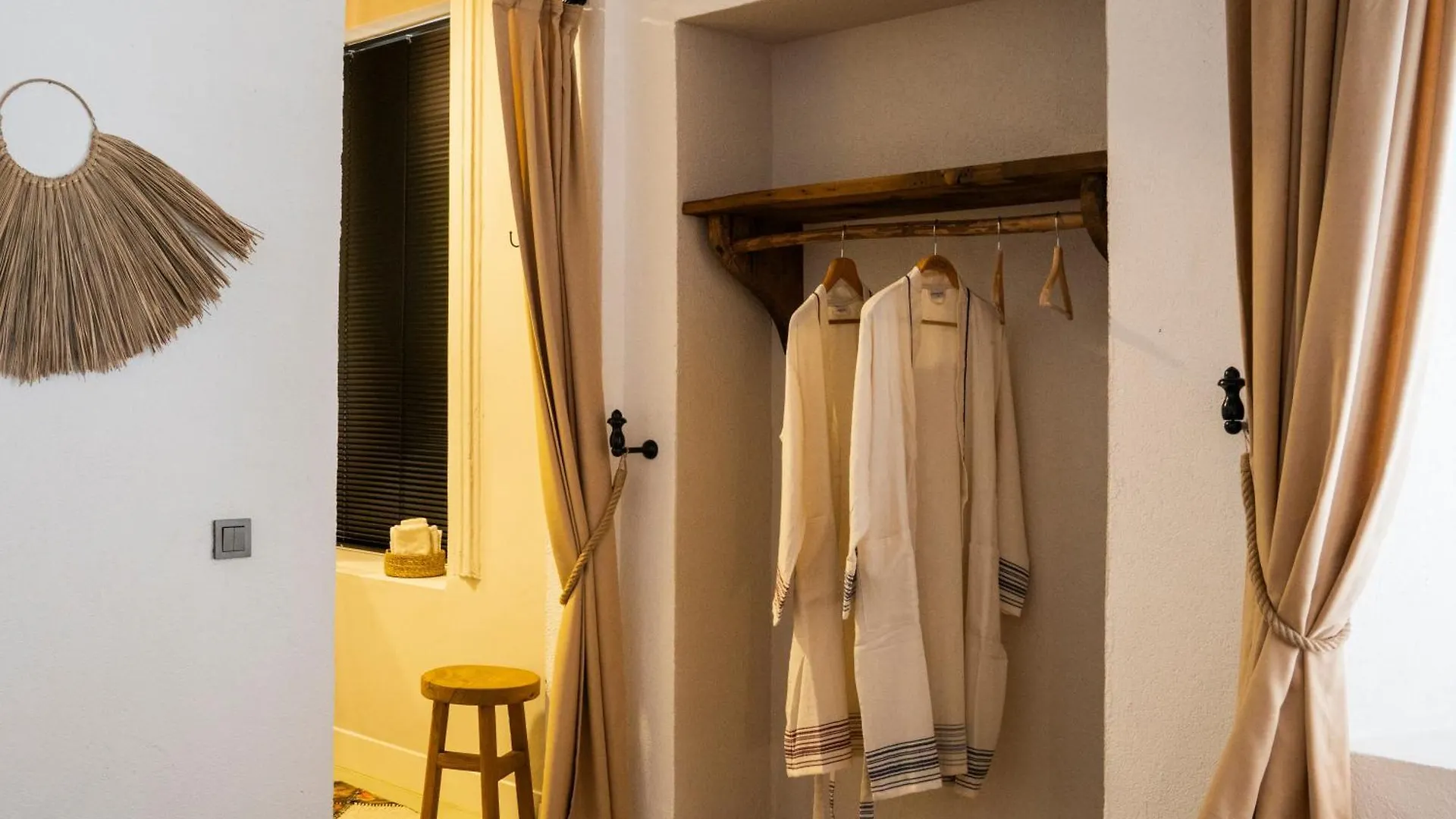 Notarius Hotel Bodrum 0*,